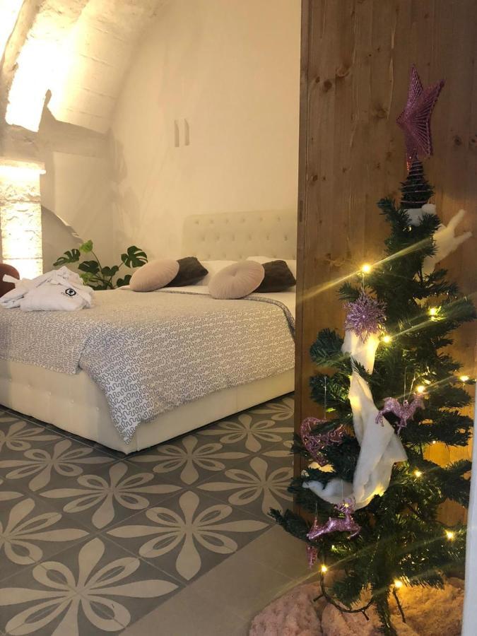 Nenetta Rooms & Suites モノーポリ エクステリア 写真
