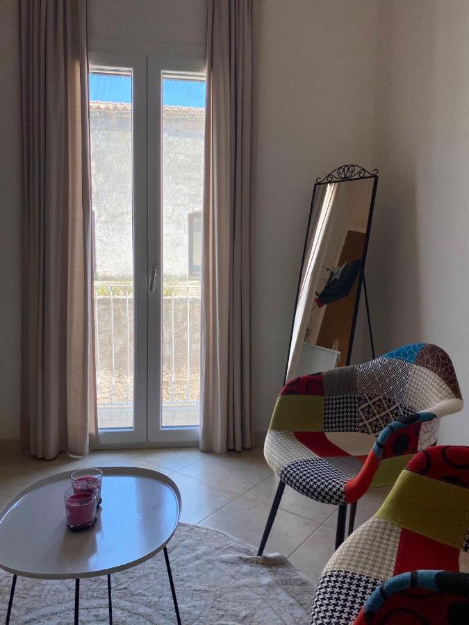 Nenetta Rooms & Suites モノーポリ エクステリア 写真